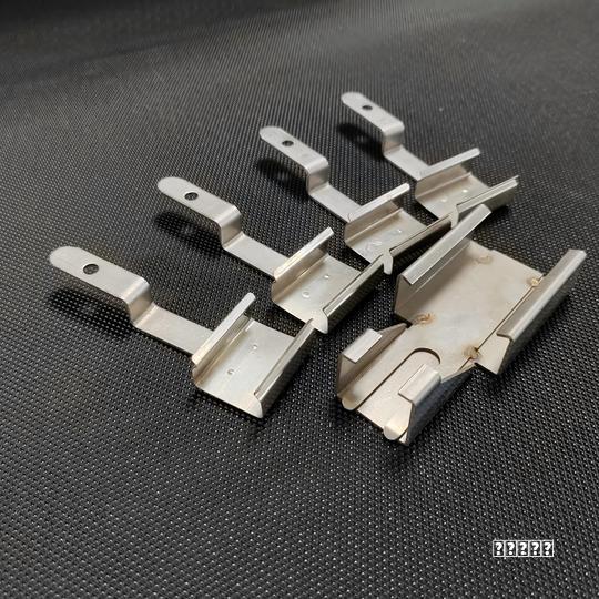 电动提升窗五金配件厚度多少合适？如何考量？